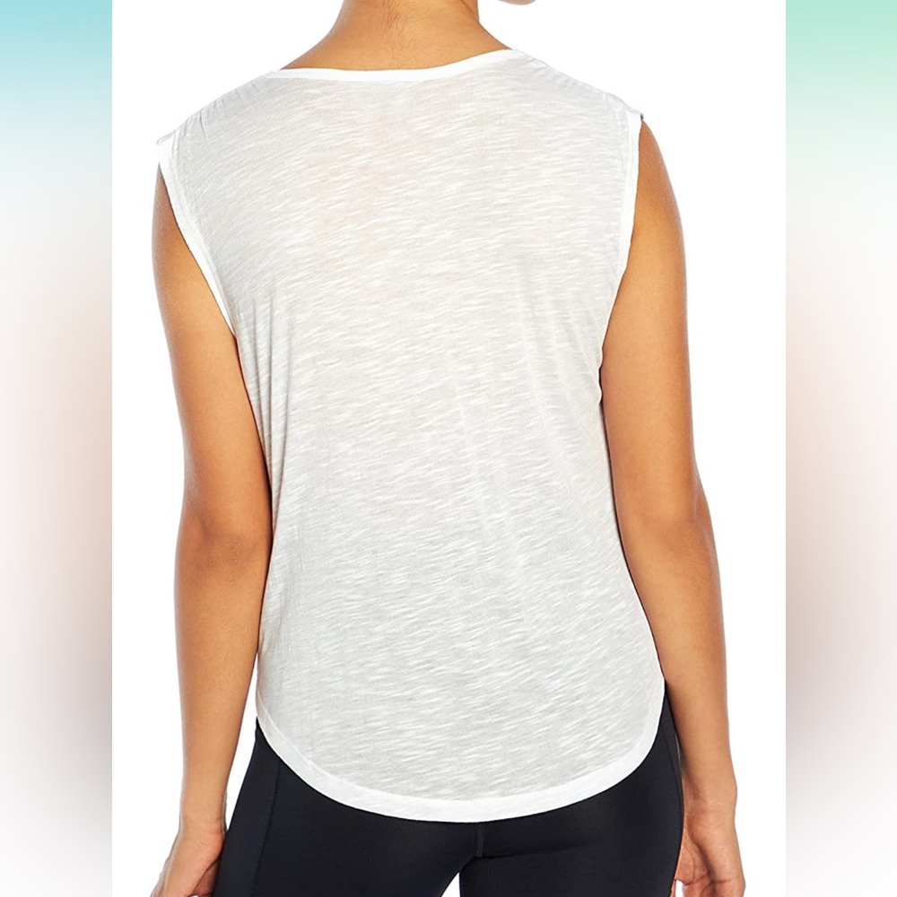 Jessica Simpson Active top - Picture 3 of 9